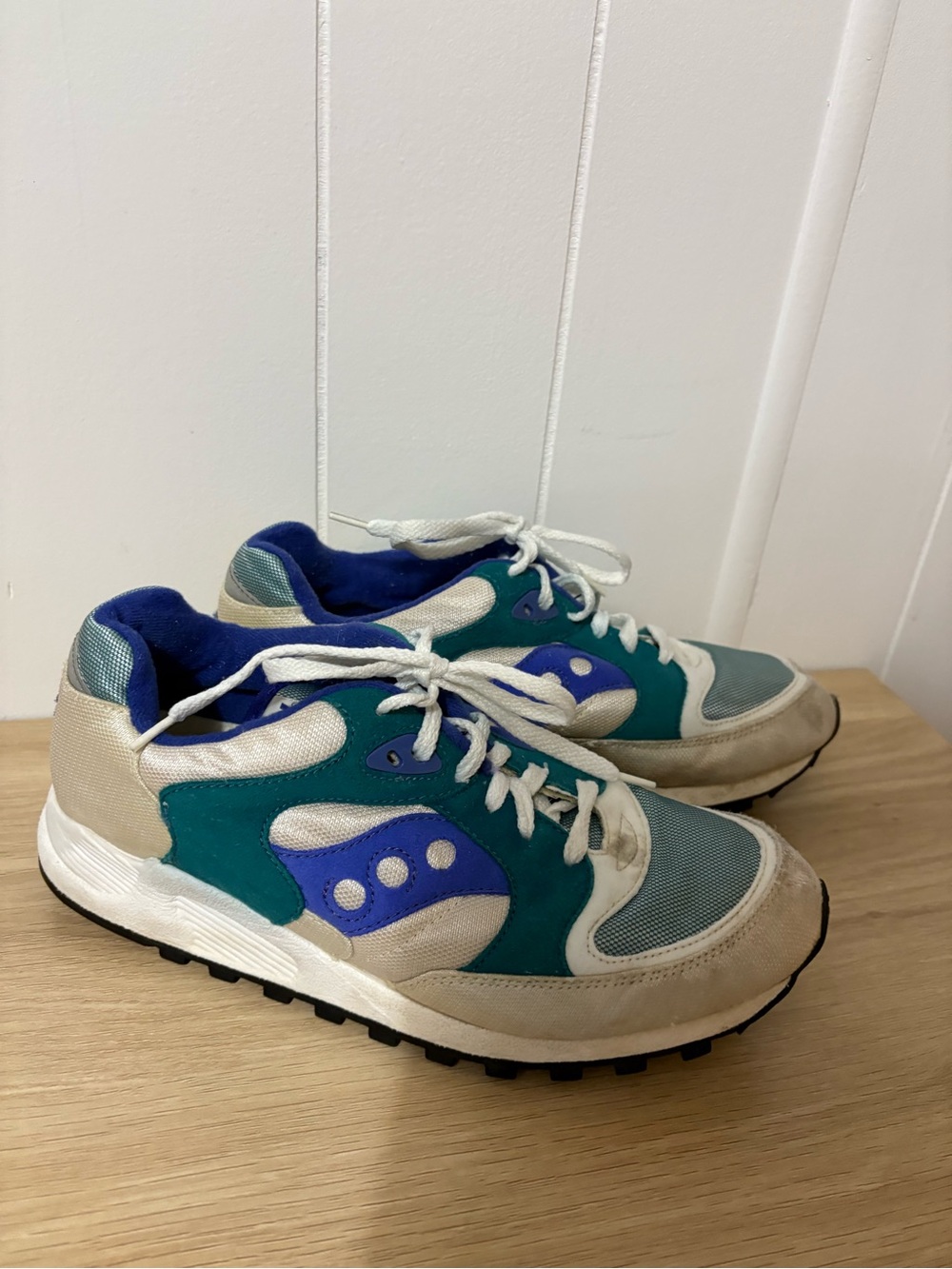 Saucony Vintage Women's Sneakers in Teal, Blue & White